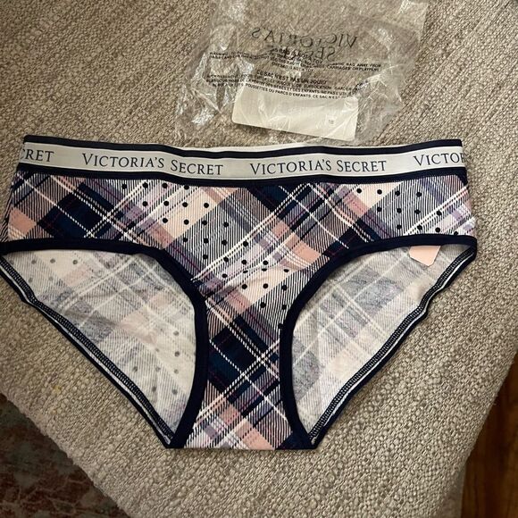 Victoria’s Secret size XS pink and navy hiphugger panties - Picture 1 of 5